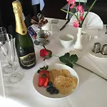 Bed & Breakfast Red Gate House 4*