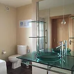 Bed & Breakfast Red Gate House 4*