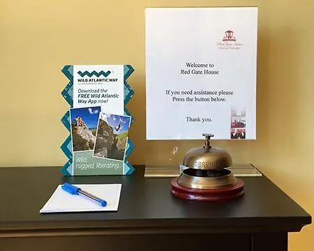 Red Gate House 4* Malin