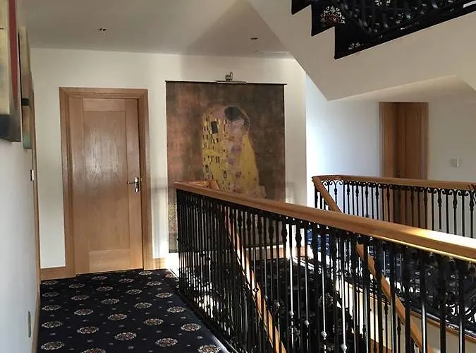 Bed & Breakfast Red Gate House 4*